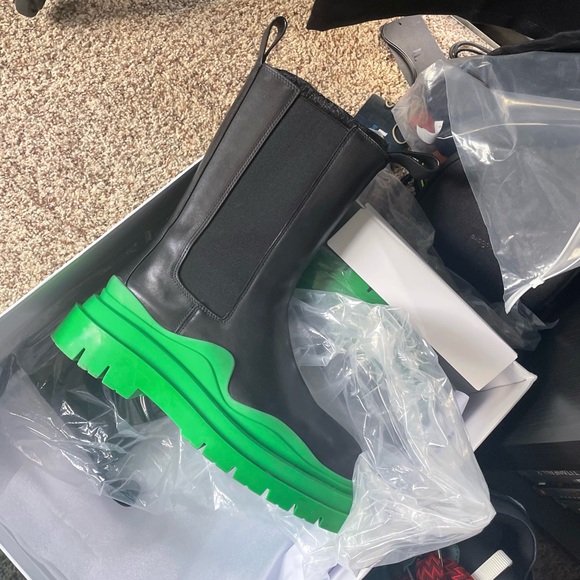 BOTTEGA VENETA BOOTS - Picture 2 of 4